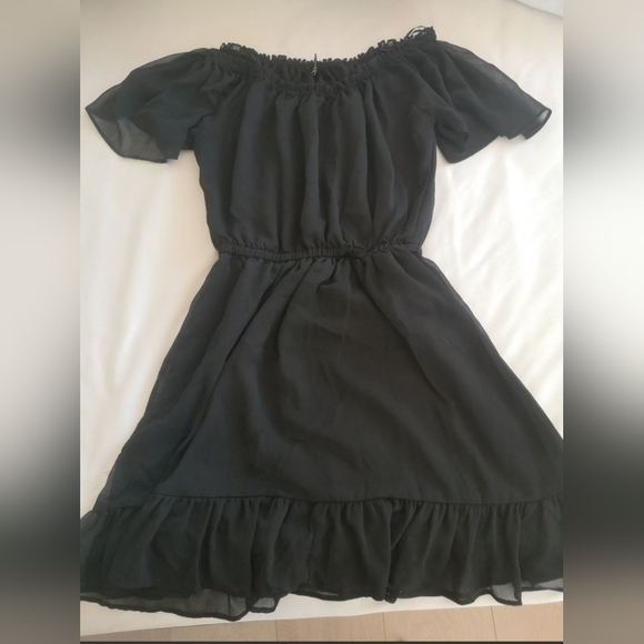 Little Black Dress - Picture 4 of 4